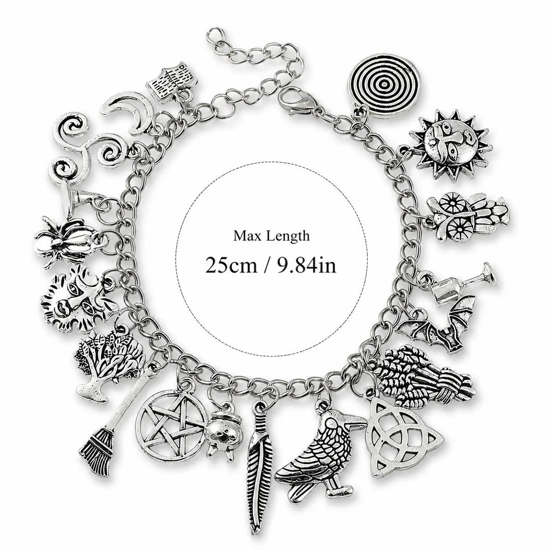 Incantevole Bracciale Vintage in Stile Stregonesco con Ciondoli