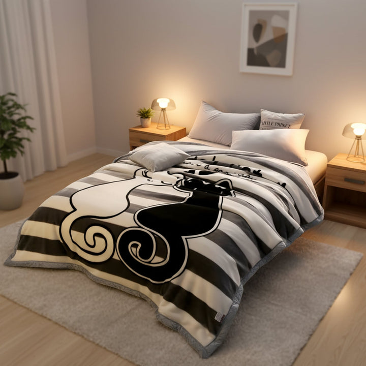 Plaid Douillet à Fleurs Roses – Confort & Style