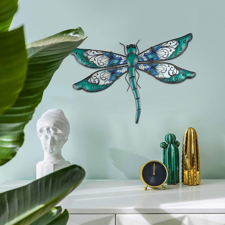 Decorazione da parete in metallo verde a forma di libellula